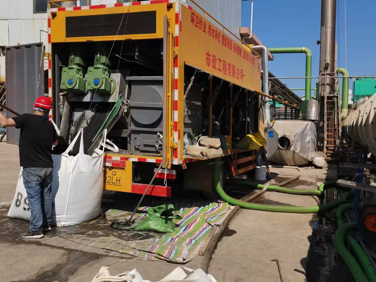 三台淤泥压干处理